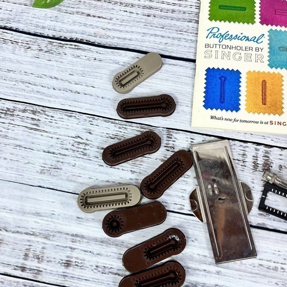 SINGER Professional Buttonholer 20 Cams 381116 for Slant 0 Matic Zig Zag Machine - Picture 8 of 16